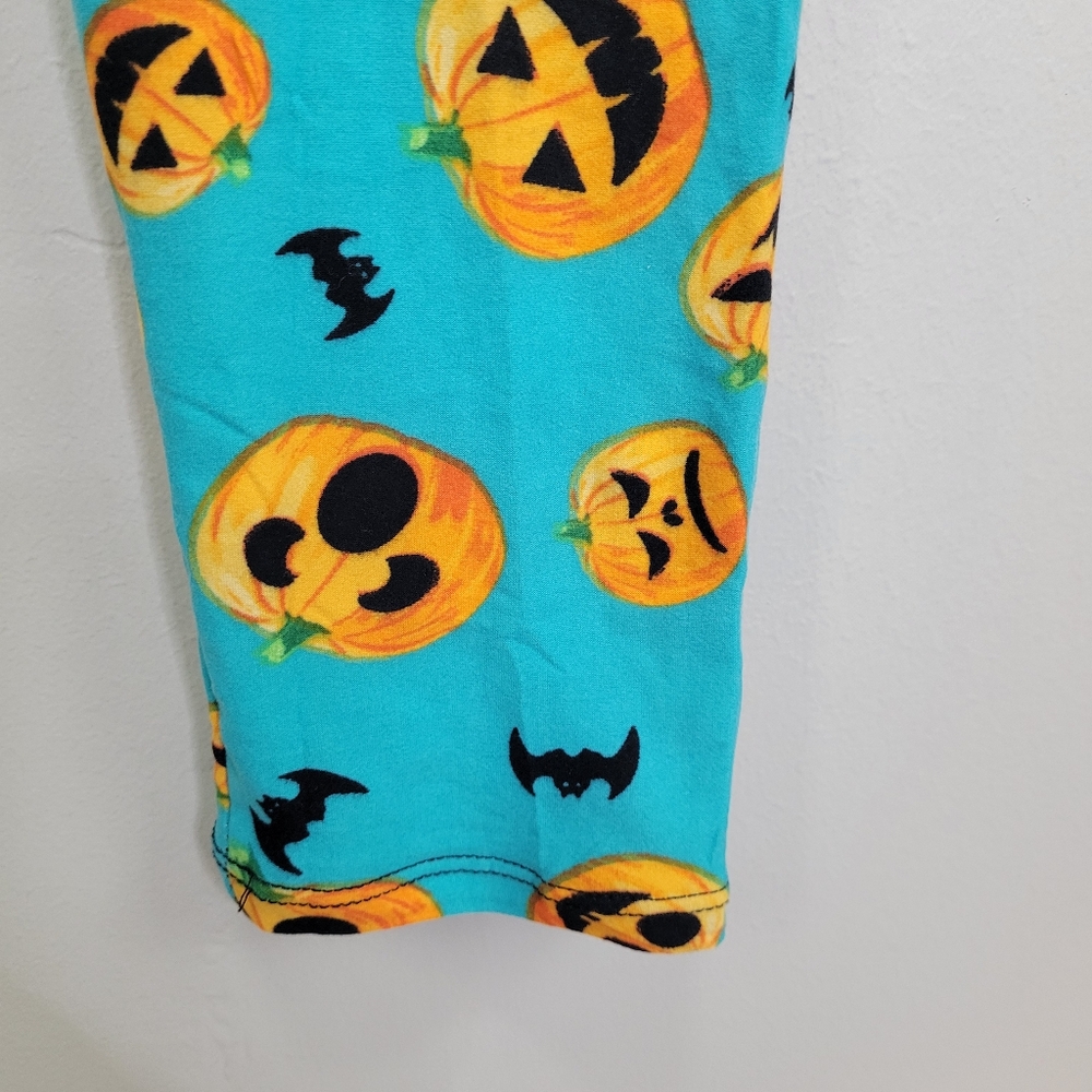 Happy Jack-o-lanterns and Bats Polyester Spandex Leggings One Size Fits All - Picture 4 of 7